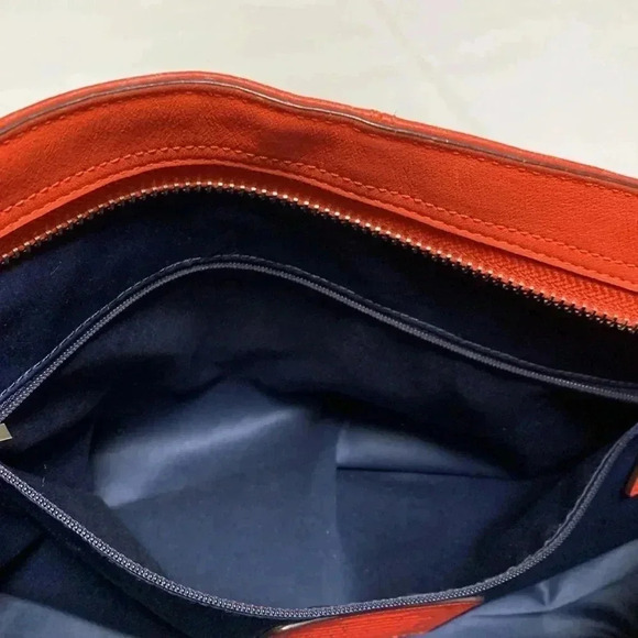 COACH Bag/Purse. Some signs of wear but an over all great piece. - Picture 5 of 6